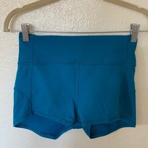 Lululemon Blue In Movement Short 2.5” 🍋